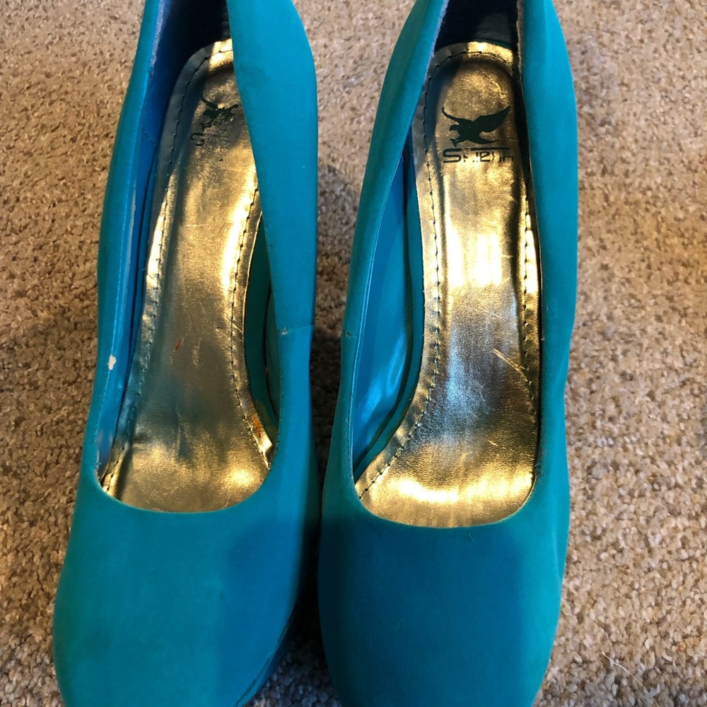 Heels!